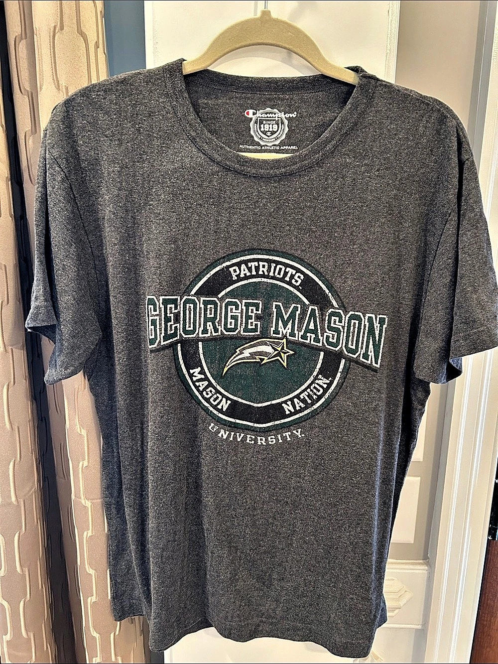 Champion George Mason Patriots University T-Shirt Graphic T-Shirt in Gray
